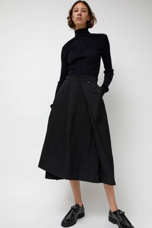 épingler Origami Skirt in Black sold by No. 6