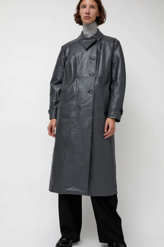 épingler Leather Scarf Trench in Charcoal sold by No. 6