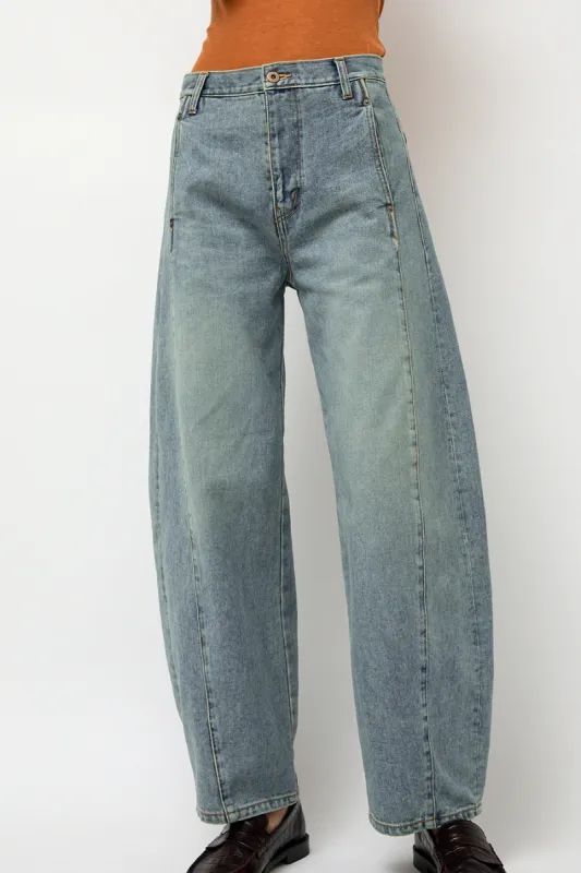 Sayaka Davis Barrel Denim Pants in Light Blue made by No. 6