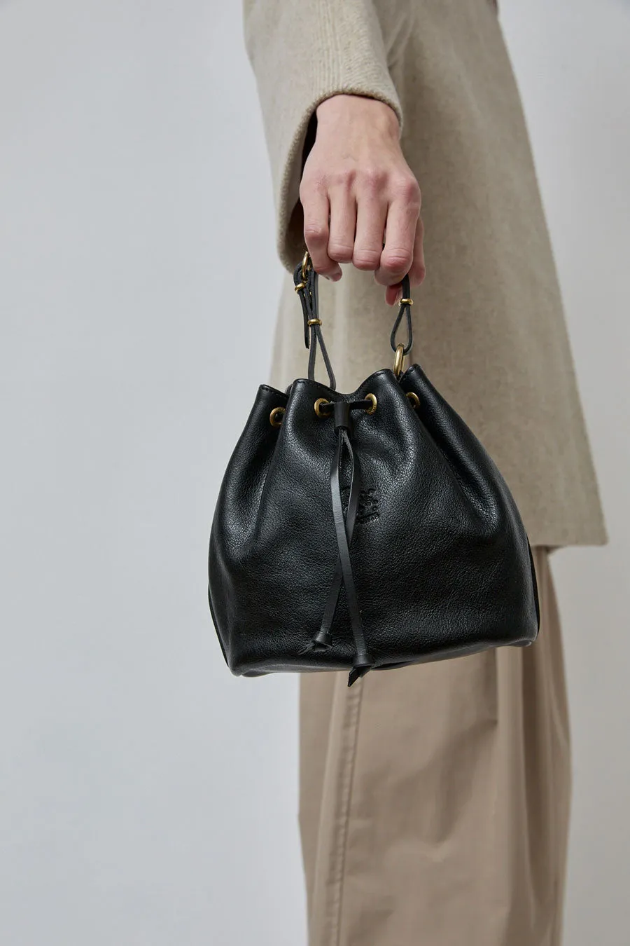 Il Bisonte Bucket Classic Bag in Nero sold by No. 6 product image thumbnail 3