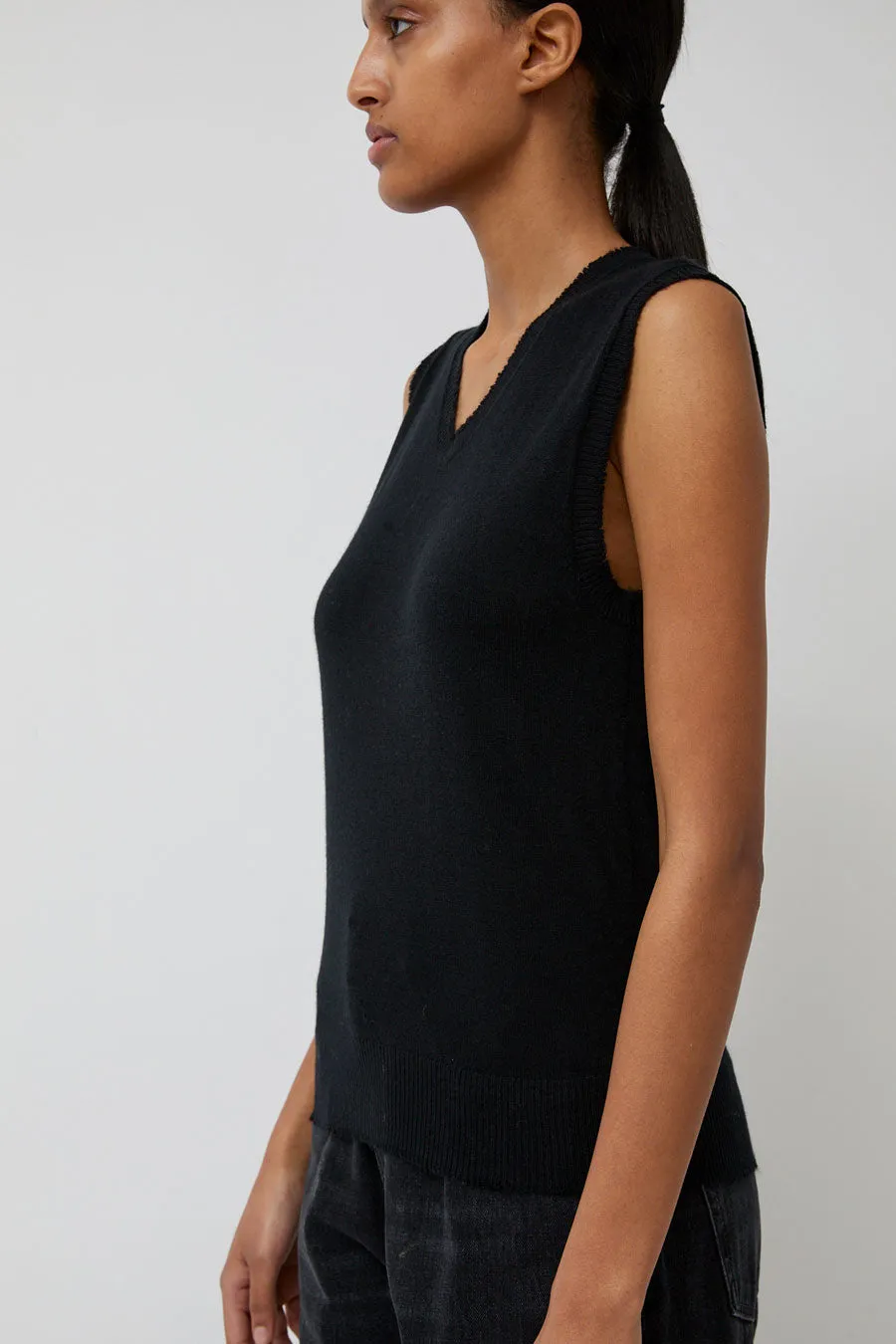 6397 Wool and Cashmere Shrunken Vest in Black sold by No. 6 product image thumbnail 5