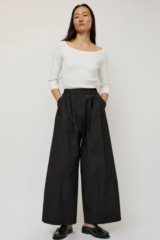 Amomento Three Tuck Banding Pants in Black sold by No. 6