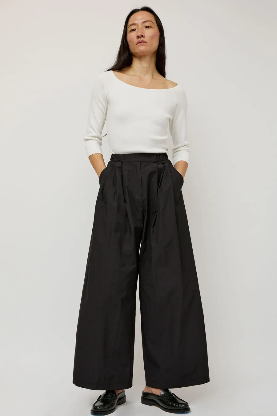 Amomento Three Tuck Banding Pants in Black sold by No. 6