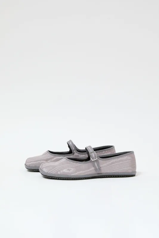 Drogheria Crivellini Fu-Tabi Mary Jane in Pearl Grey made by No. 6