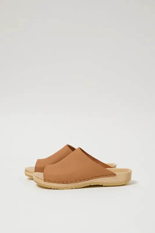 No.6 Mono Clog on Flat Base in Desert made by No. 6