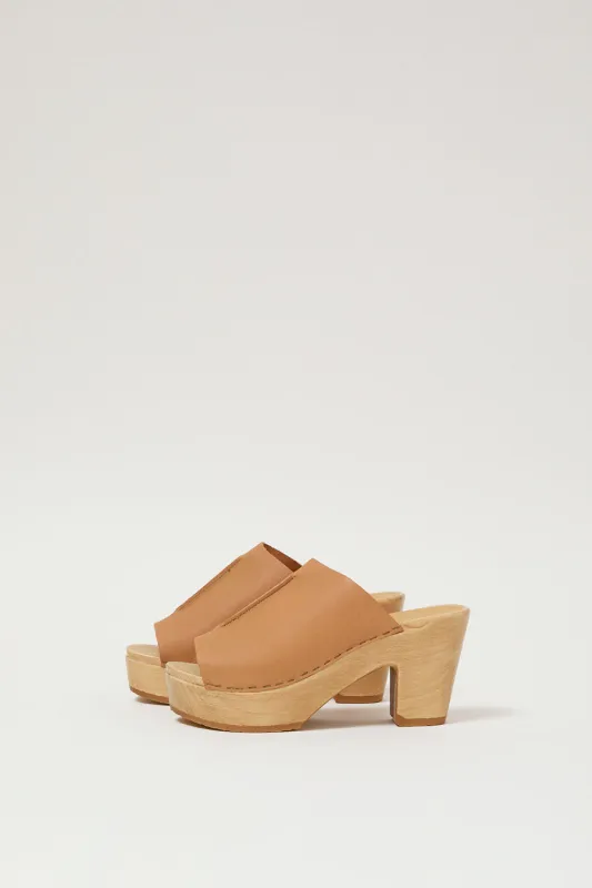 No.6 Front Seam Clog on Platform in Desert sold by No. 6