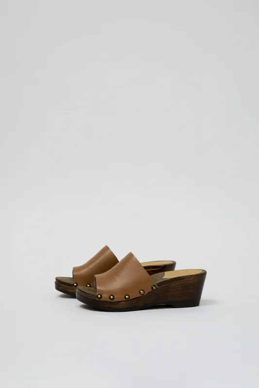 No.6 Leah Clog on Mid Wedge in Khaki on Cocoa Base sold by No. 6