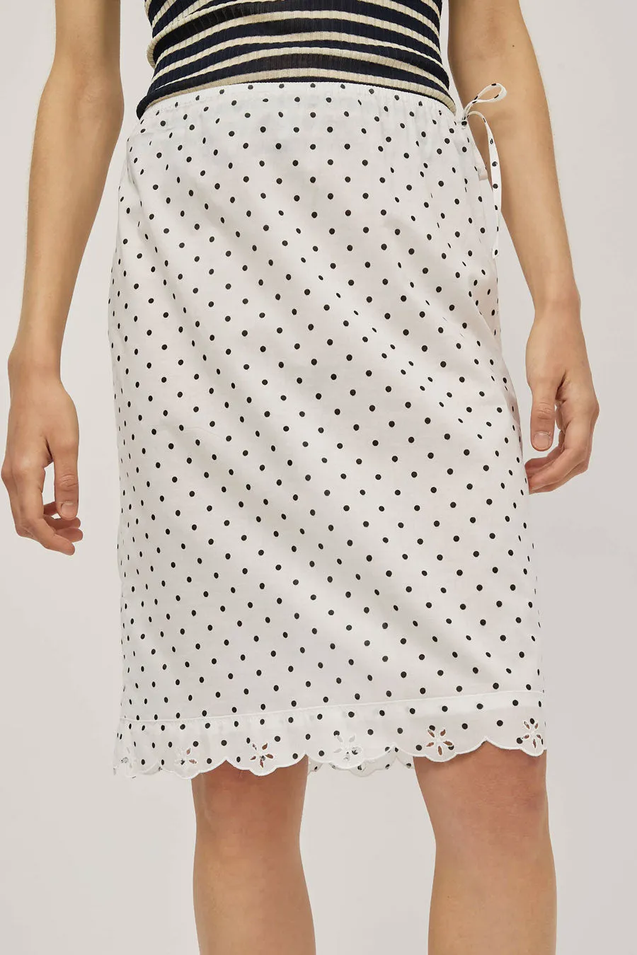 La Fetiche Piano in White and Black Dots sold by No. 6 product image thumbnail 2