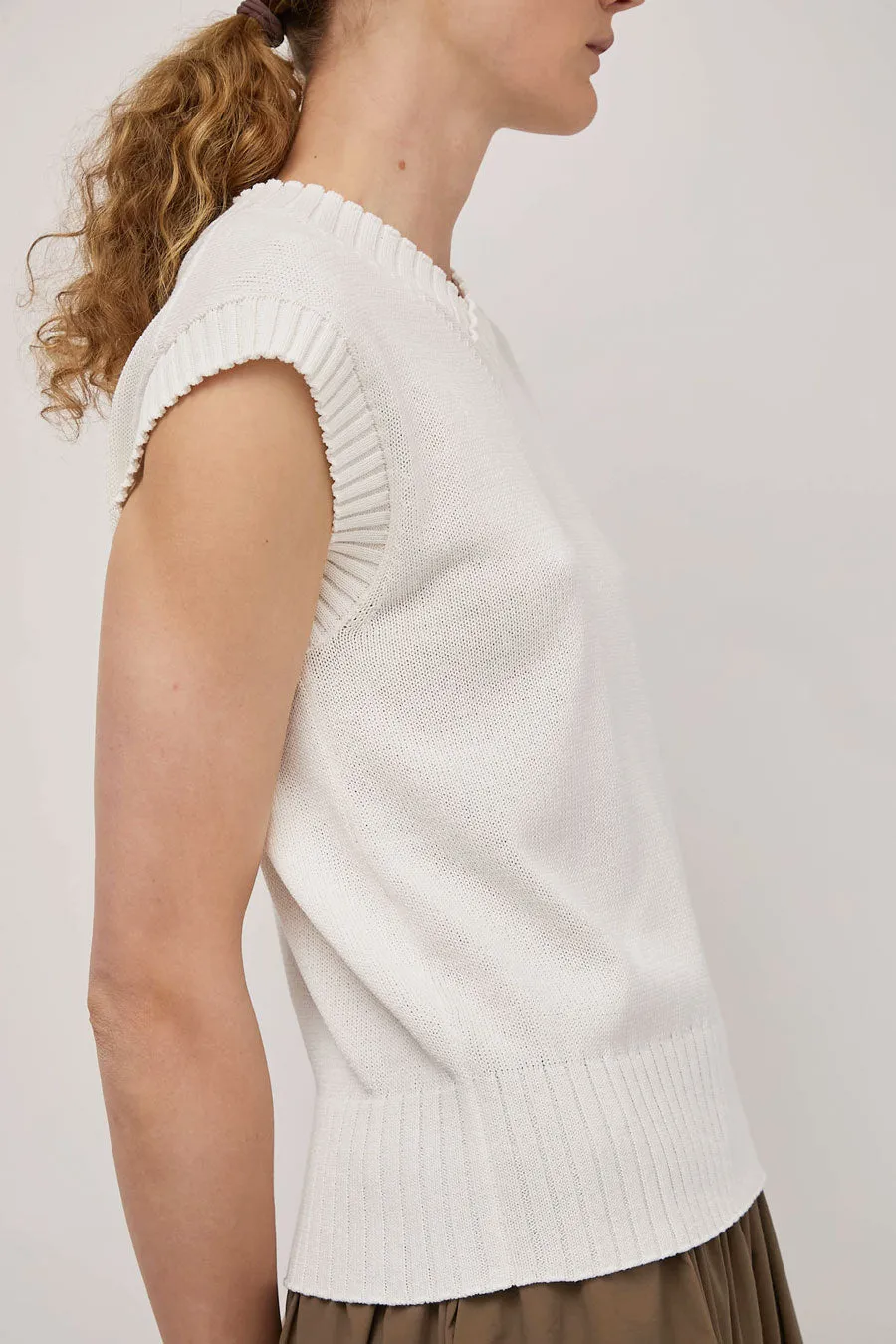 Rue Blanche Fresh Top in White sold by No. 6 product image thumbnail 5