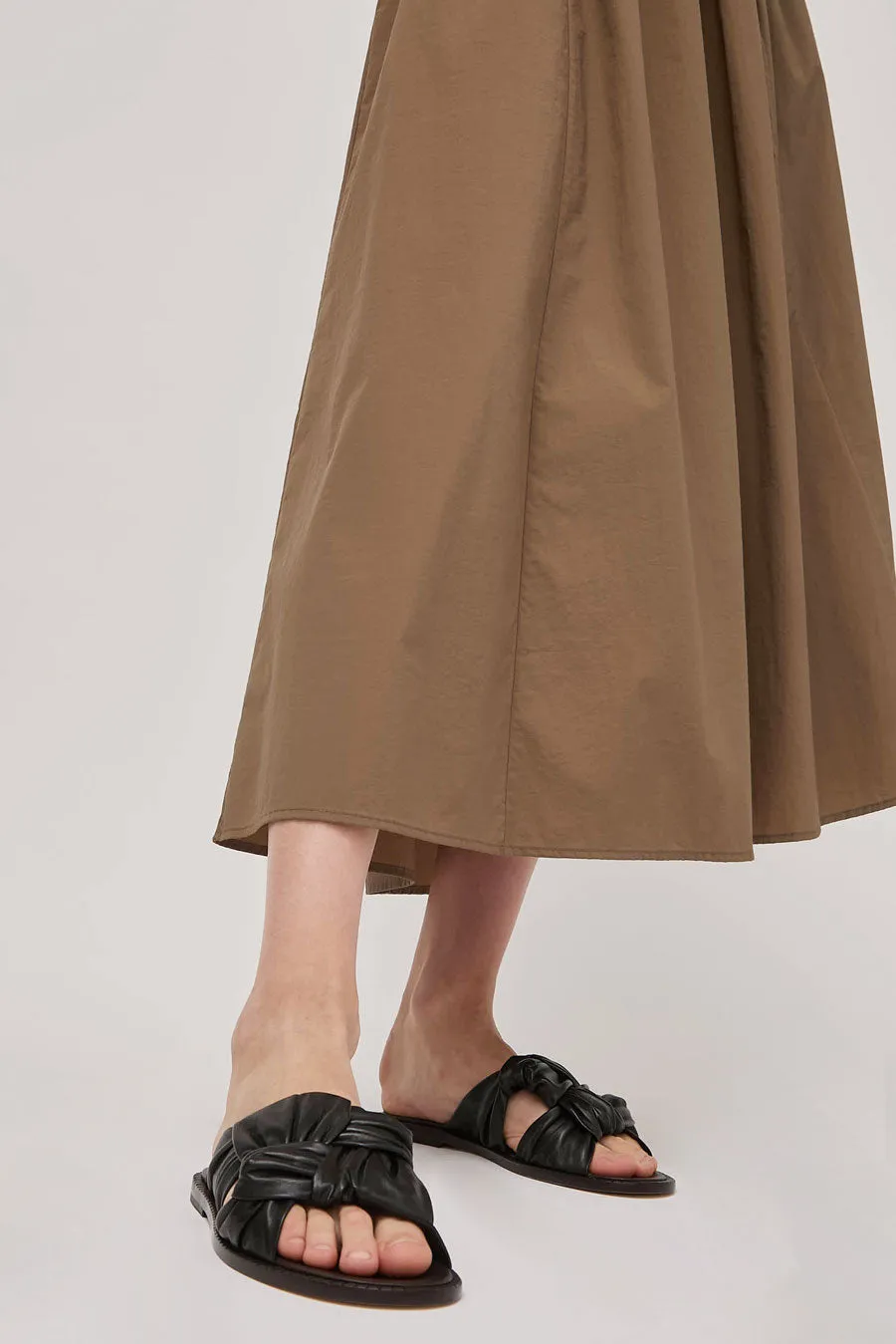 No.6 Knot Sandal in Nero sold by No. 6 product image thumbnail 3