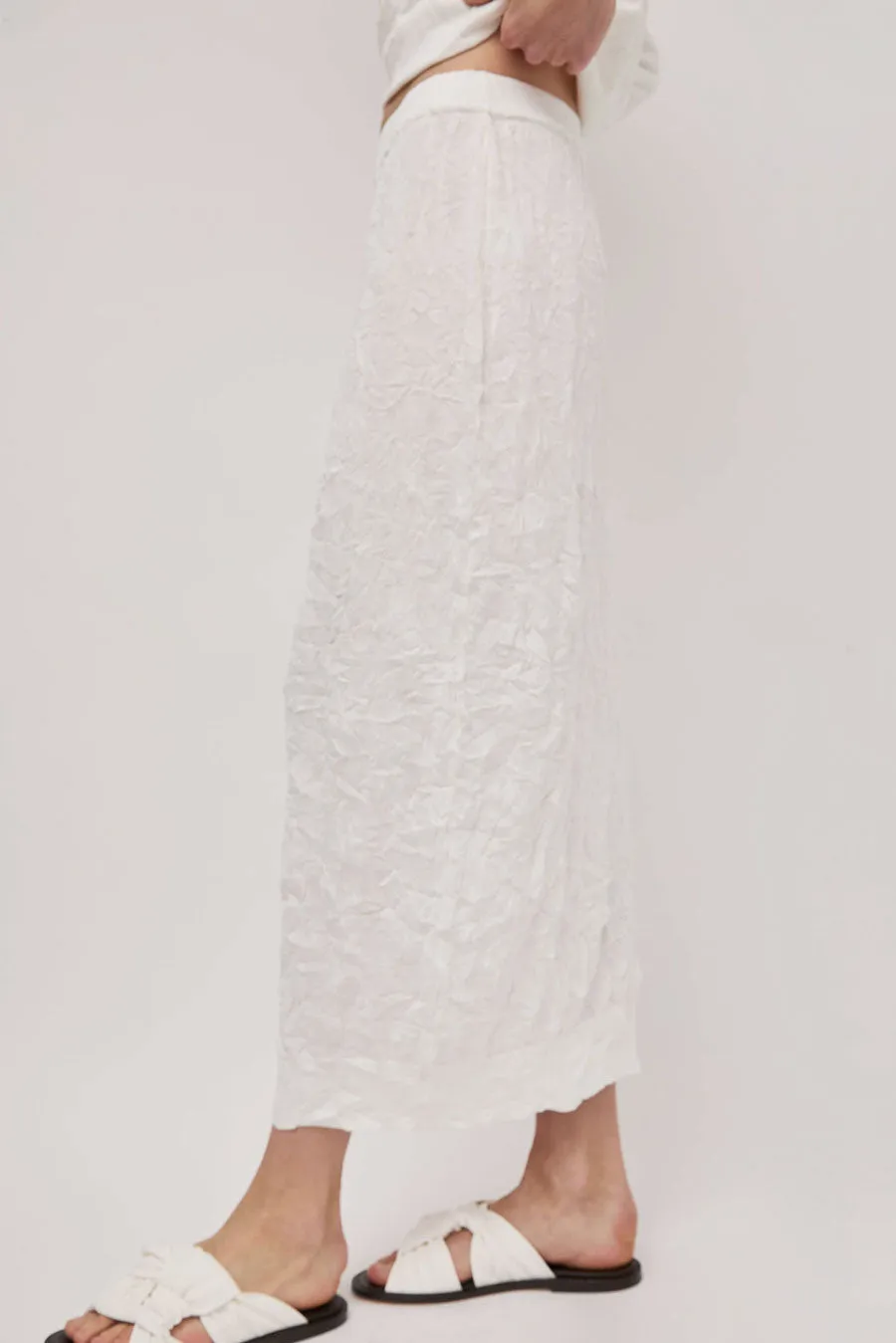 Black Crane Crinkled Knit Skirt in White sold by No. 6 product image thumbnail 4