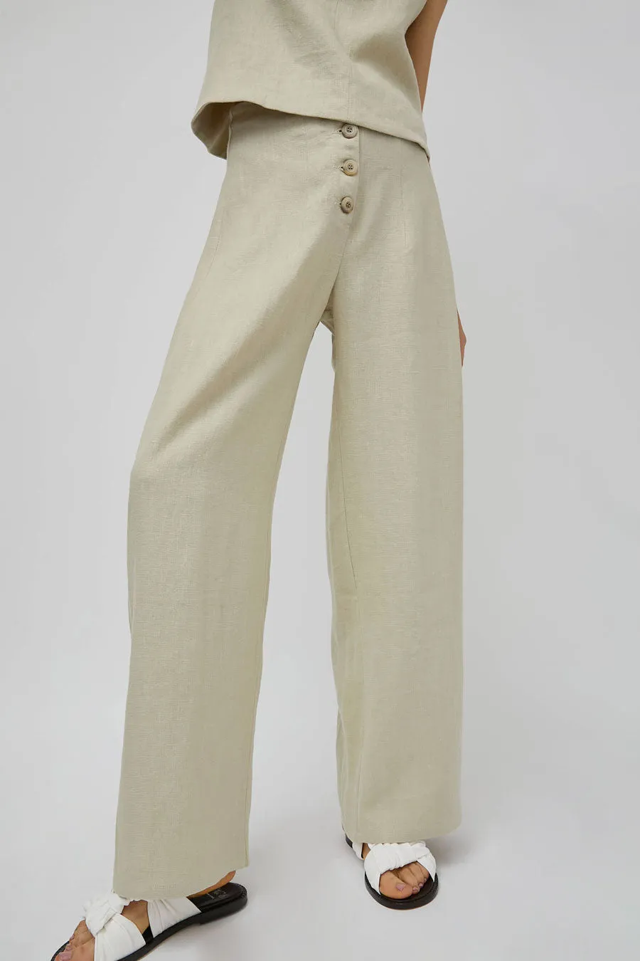 Zii Ropa Matisse Pant in Antique Green sold by No. 6 product image thumbnail 5