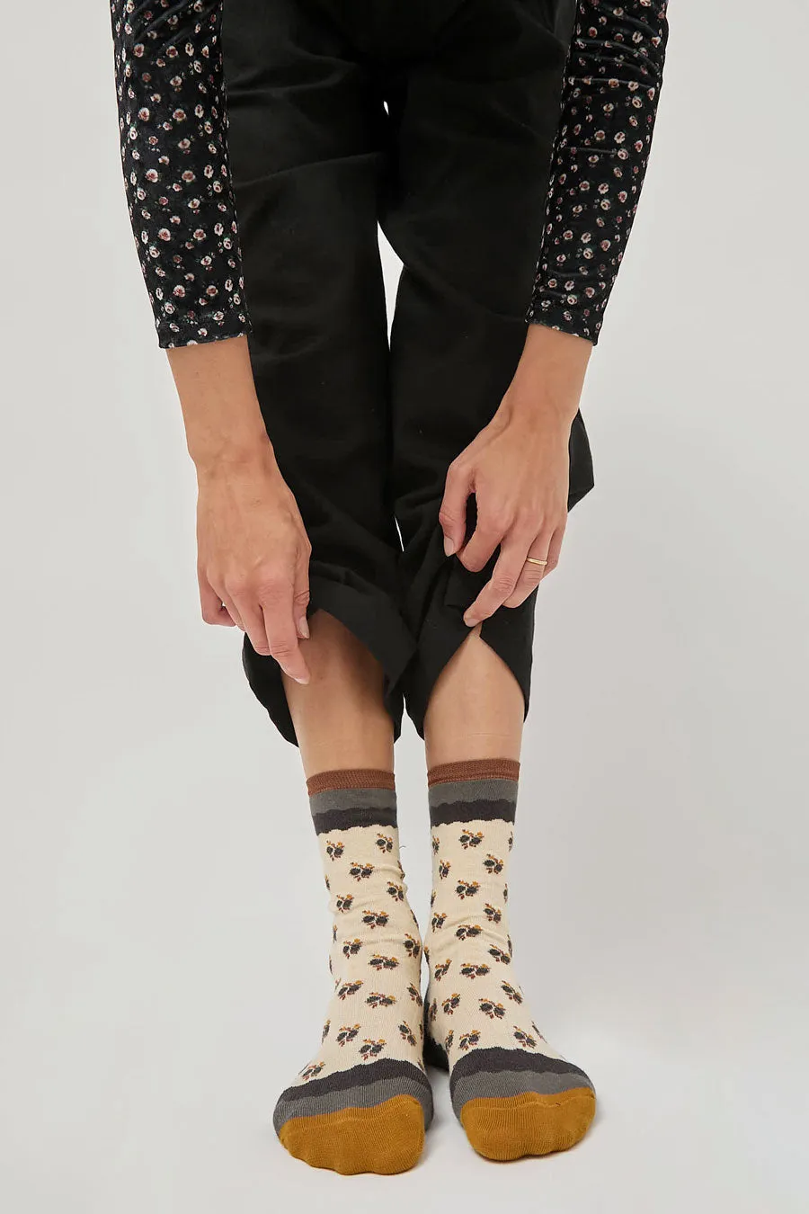 Exquisite J Short Cotton Micro Roses Socks in Cream sold by No. 6 product image thumbnail 3