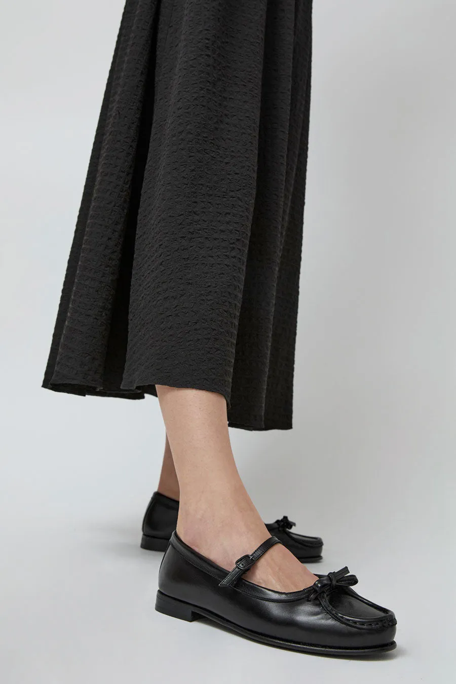 Hereu Roses in Black sold by No. 6