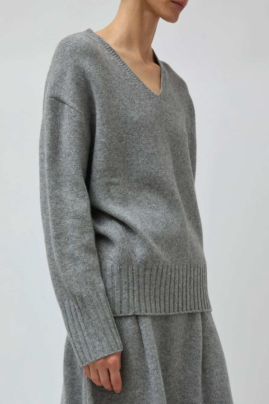 UMARMUNG Wool Cashmere Oversized V Neck Pullover in Heather Grey sold by No. 6 product image thumbnail 2