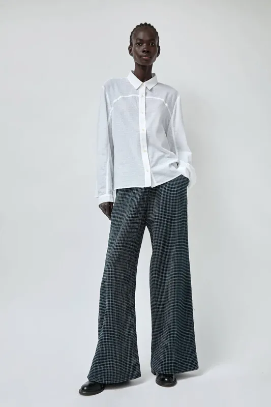 YMC Envelope Trouser in Navy made by YMC