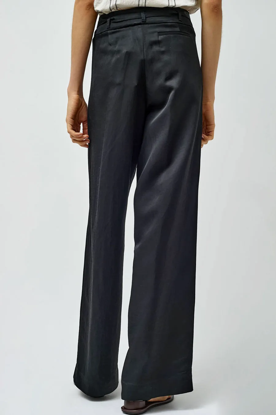 Rue Blanche Sunno Pant in Black sold by No. 6 product image thumbnail 5