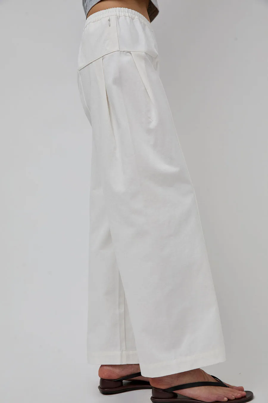 Deiji Studios Pleat Pant in White sold by No. 6 product image thumbnail 2