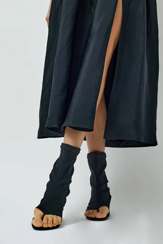 NOMIA Manu Thong Boot in Black made by NOMIA