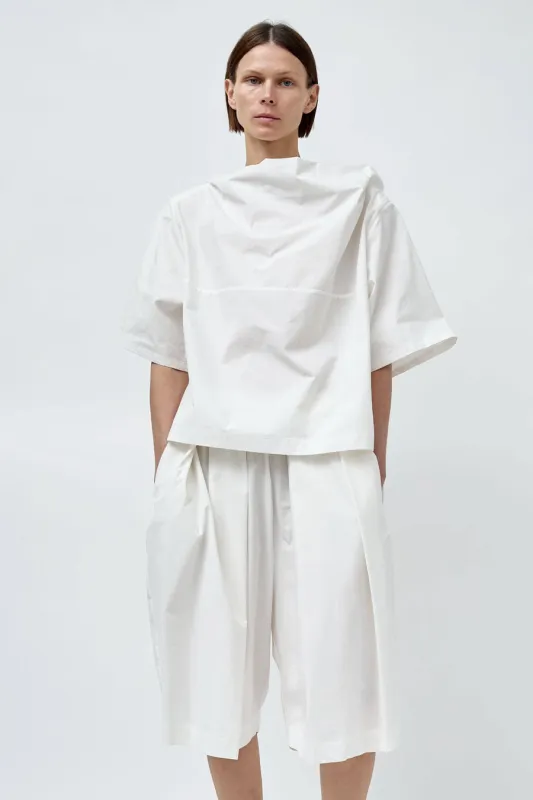 Modern Weaving Boxy Pleat Bermuda in Off White made by Modern Weaving