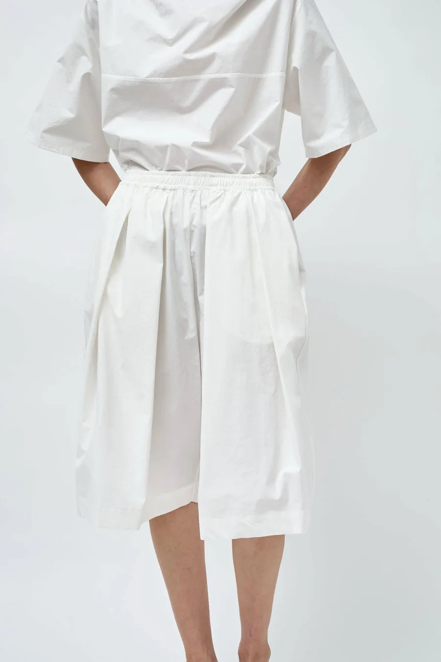 Modern Weaving Boxy Pleat Bermuda in Off White sold by No. 6 product image thumbnail 2