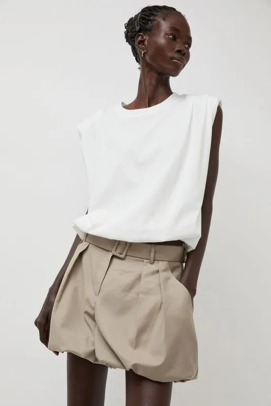 La Piscine Belt Shorts in Beige made by No. 6