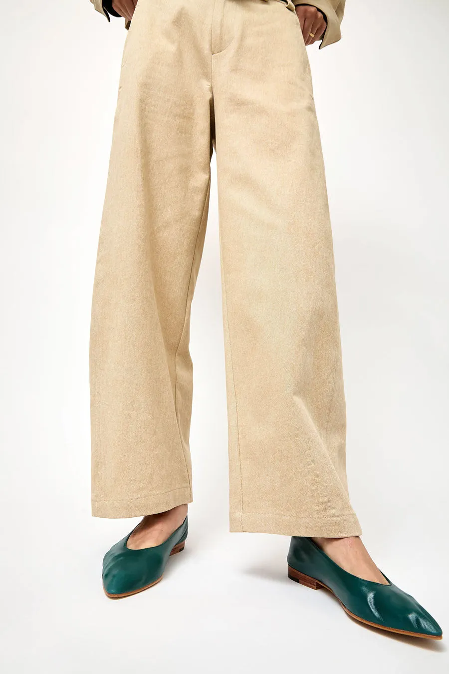 Martiniano Party Flat in Emerald sold by No. 6 product image thumbnail 3