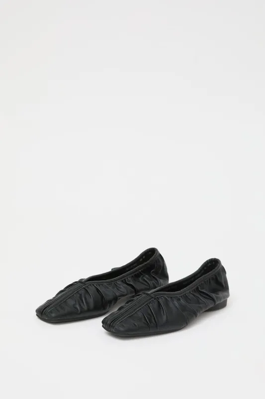 La Piscine Ballerine in Black made by No. 6