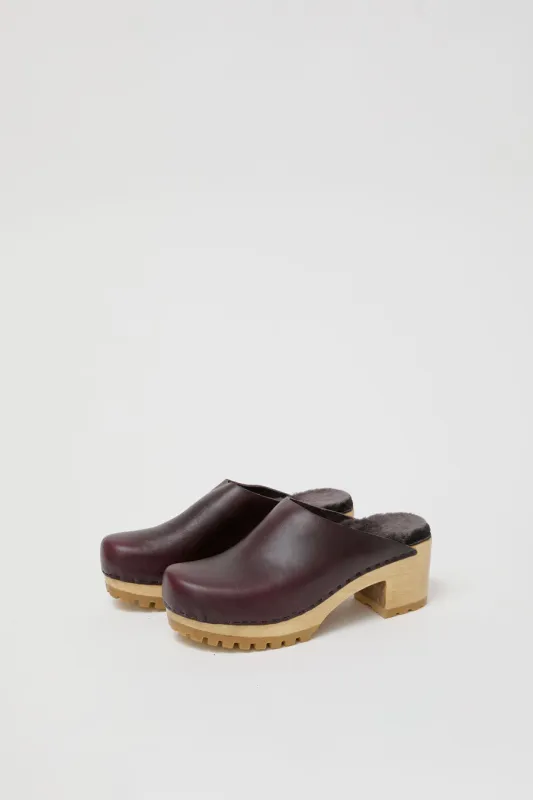 No.6 Liza Clog on Mid Tread in Black Cherry with Shadow made by No. 6