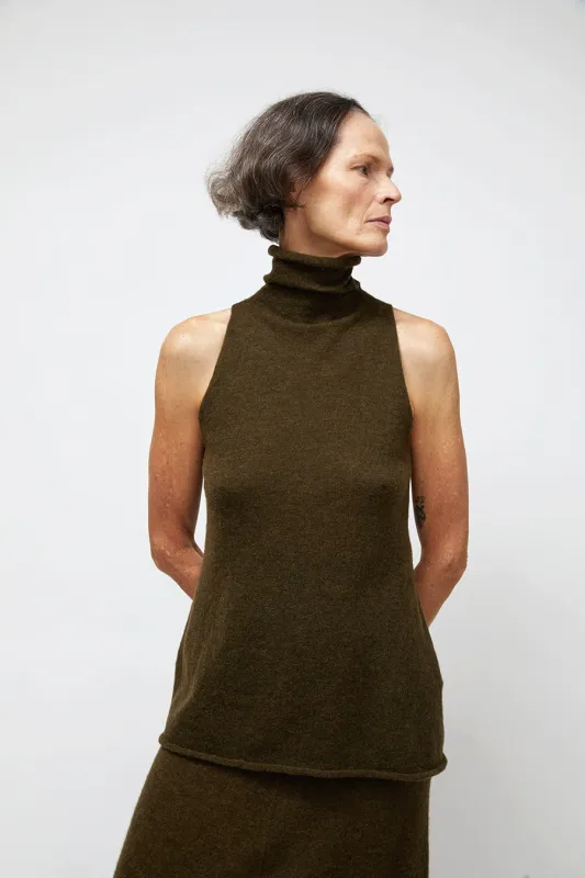 Lauren Manoogian Funnel Shell in Olive made by Lauren Manoogian