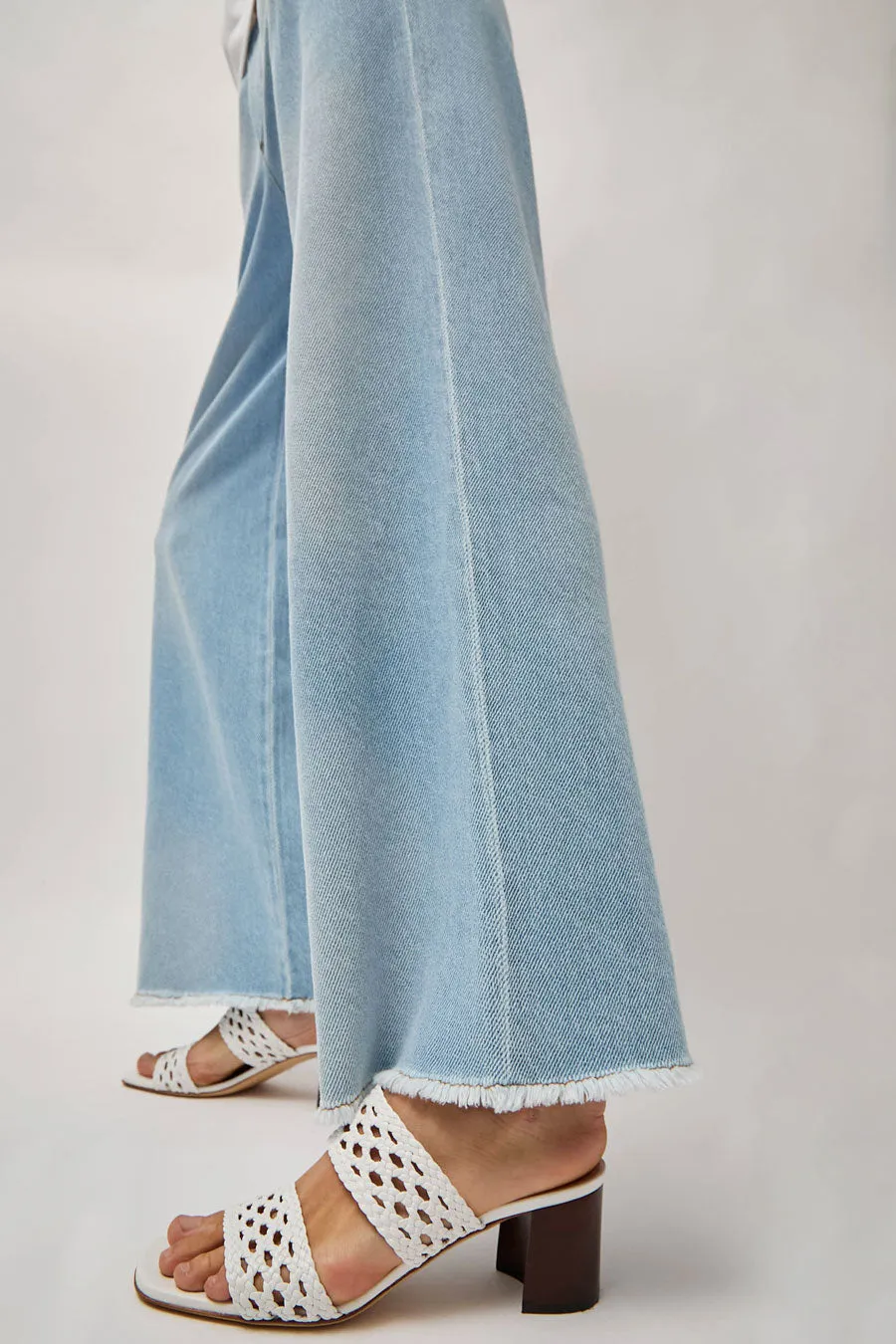 No.6 Laurel in White sold by No. 6 product image thumbnail 4