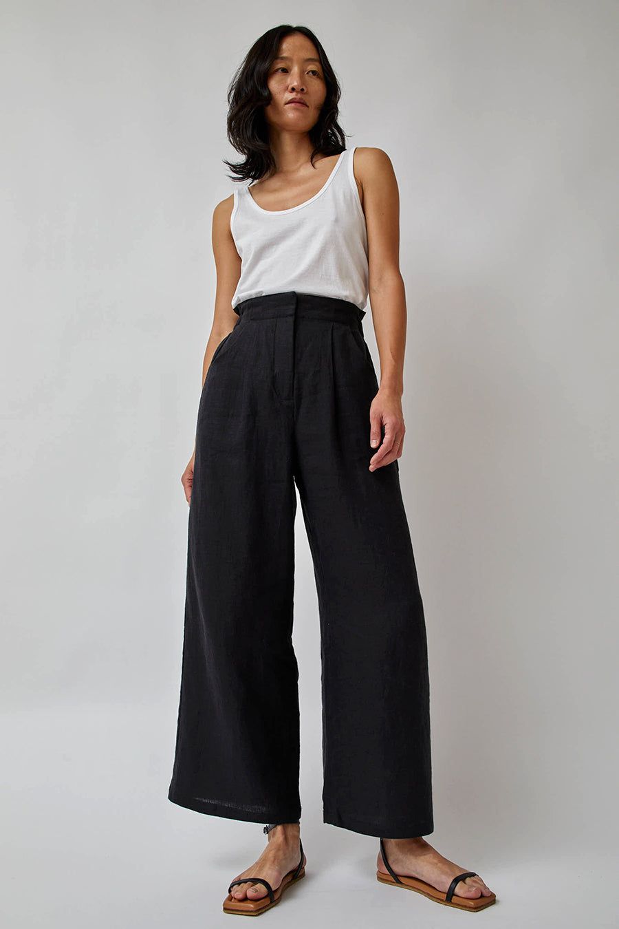 Zii Ropa Rea Pant in Black sold by No. 6