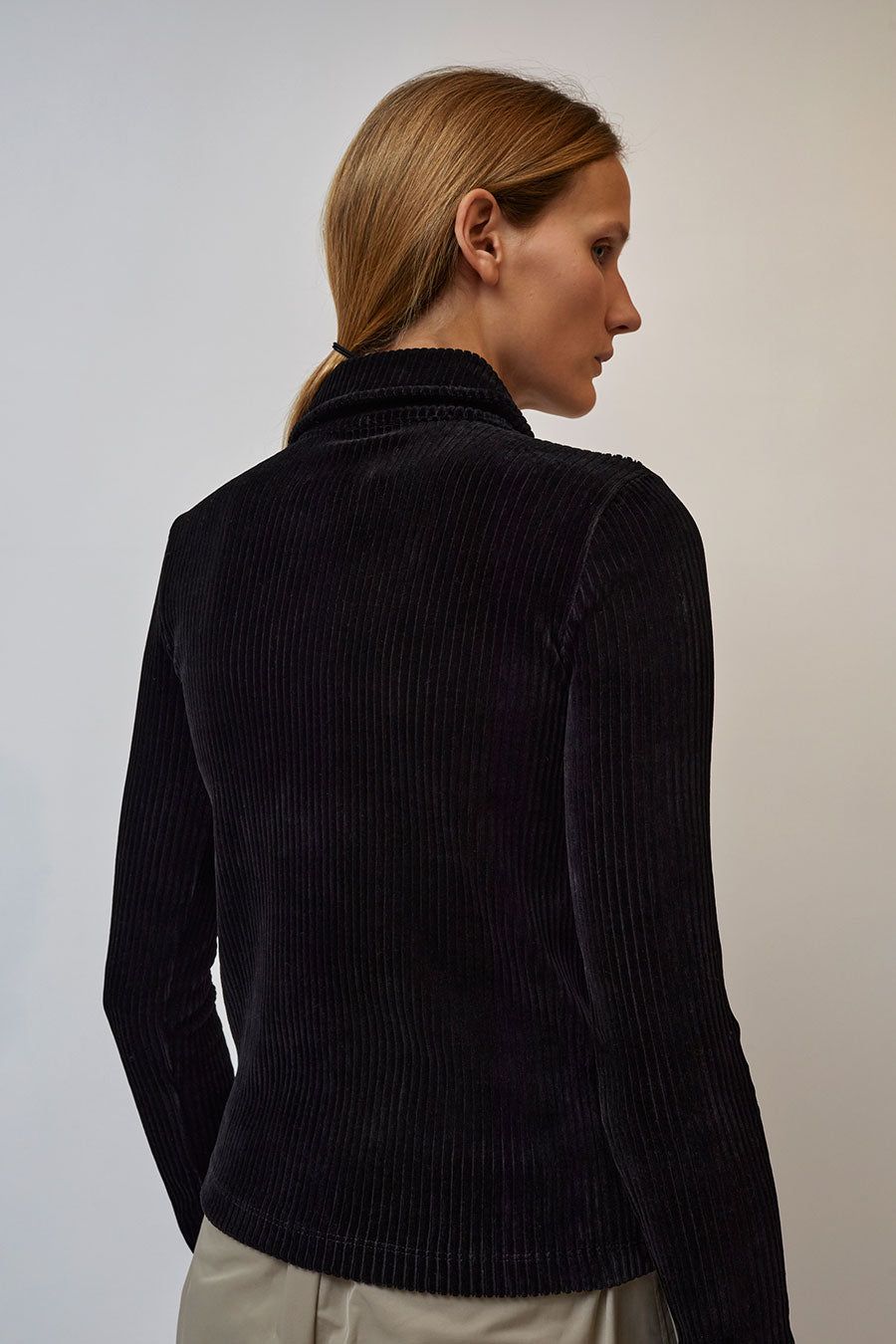KkCo Scallop Button Up in Black sold by No. 6 product image thumbnail 4