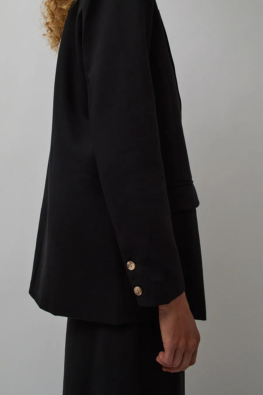Solaqua The Lilou Blazer in Noir sold by No. 6 product image thumbnail 2