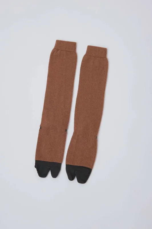 Drogheria Crivellini Seamed Tabi Socks in Camel and Anthracite made by No. 6
