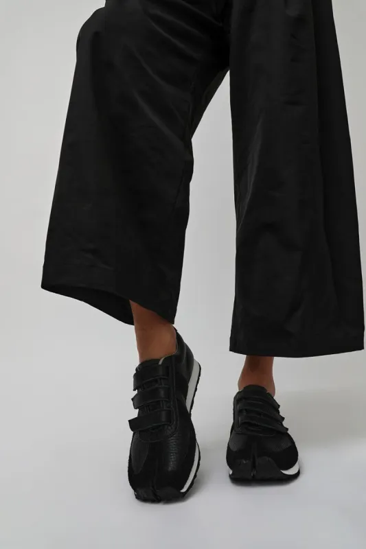 Tabito Truss Trainer in Black made by No. 6