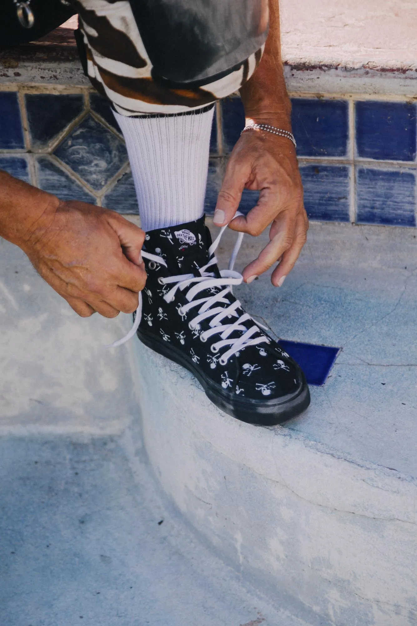 zzz-archive-FW 2018 sold by Noah NYC product image thumbnail 4