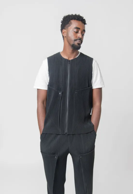 Unfold Pleated Vest Black JE365-15 sold by Nomad