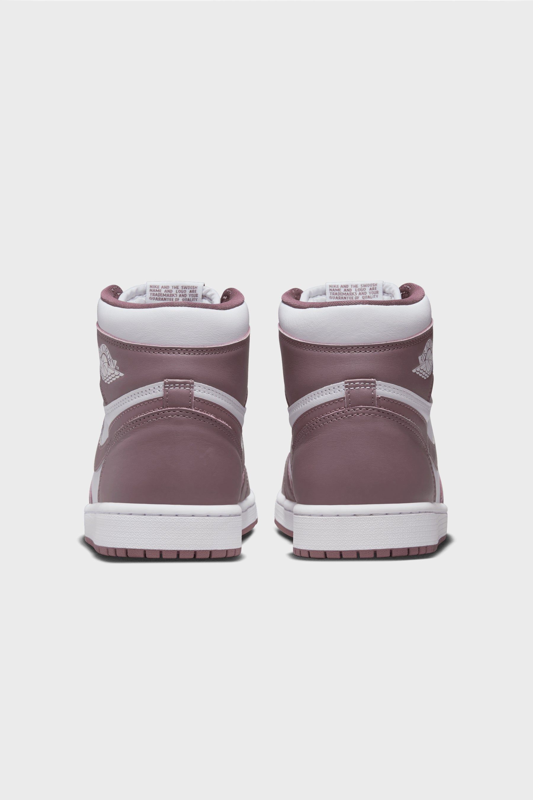 Air Jordan 1 Retro High OG White/Sky J Mauve DZ5485-105 (LAUNCH PRODUCT) sold by Nomad product image thumbnail 4