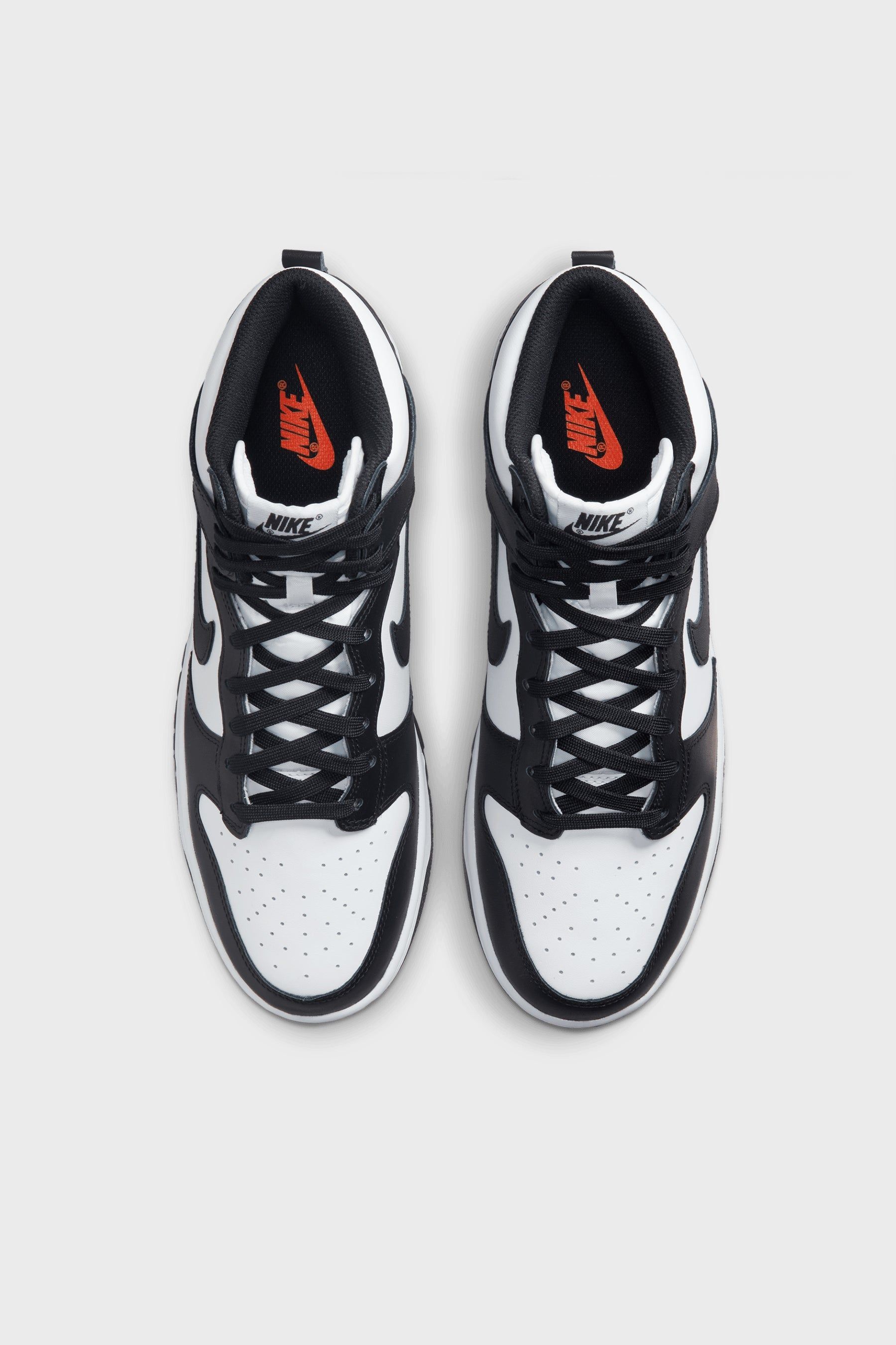 Dunk High Retro White/Black/Total Orange DD1399-105 sold by Nomad product image thumbnail 2