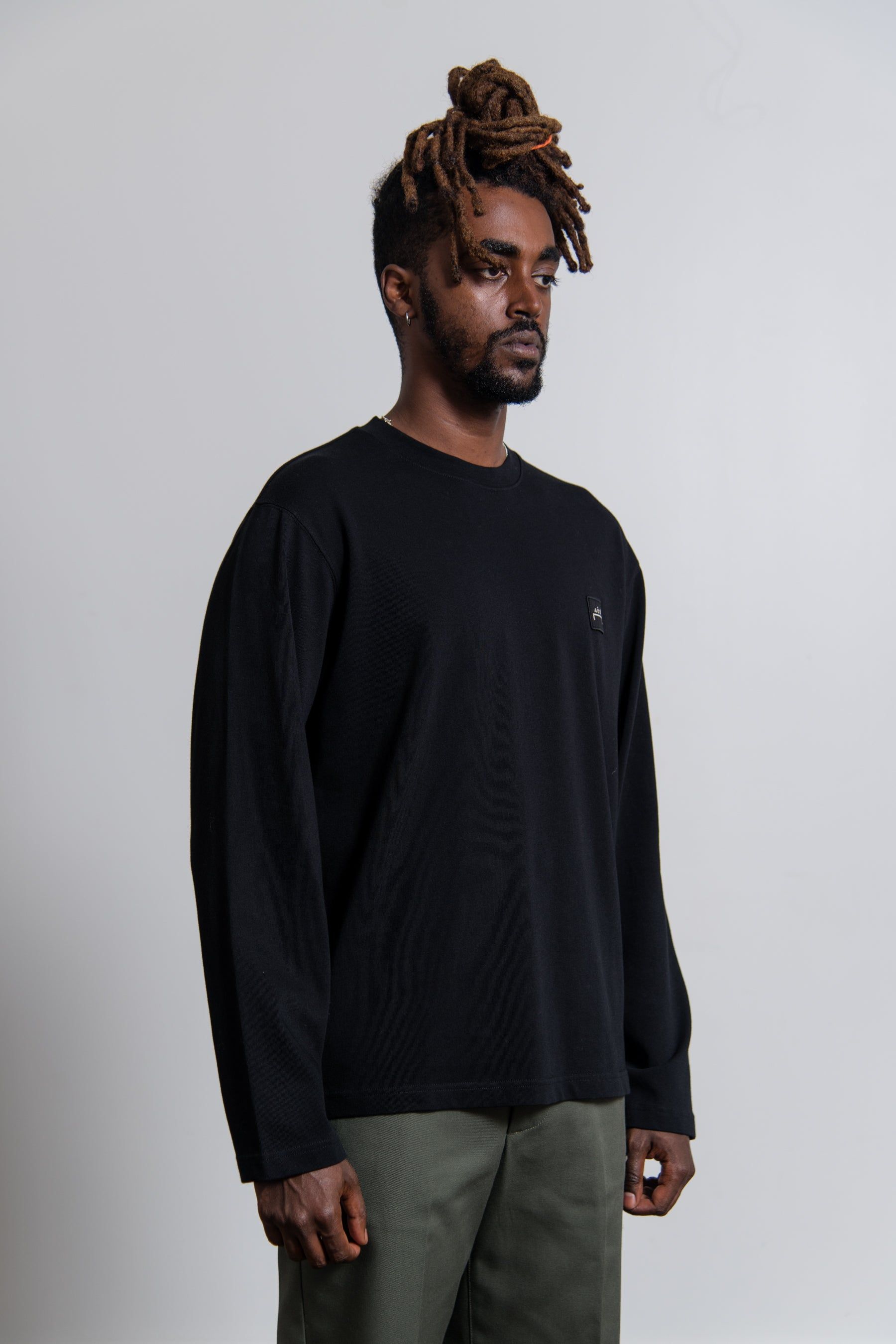 Long Sleeve Essentials Logo Tee Black TS044 sold by Nomad product image thumbnail 3