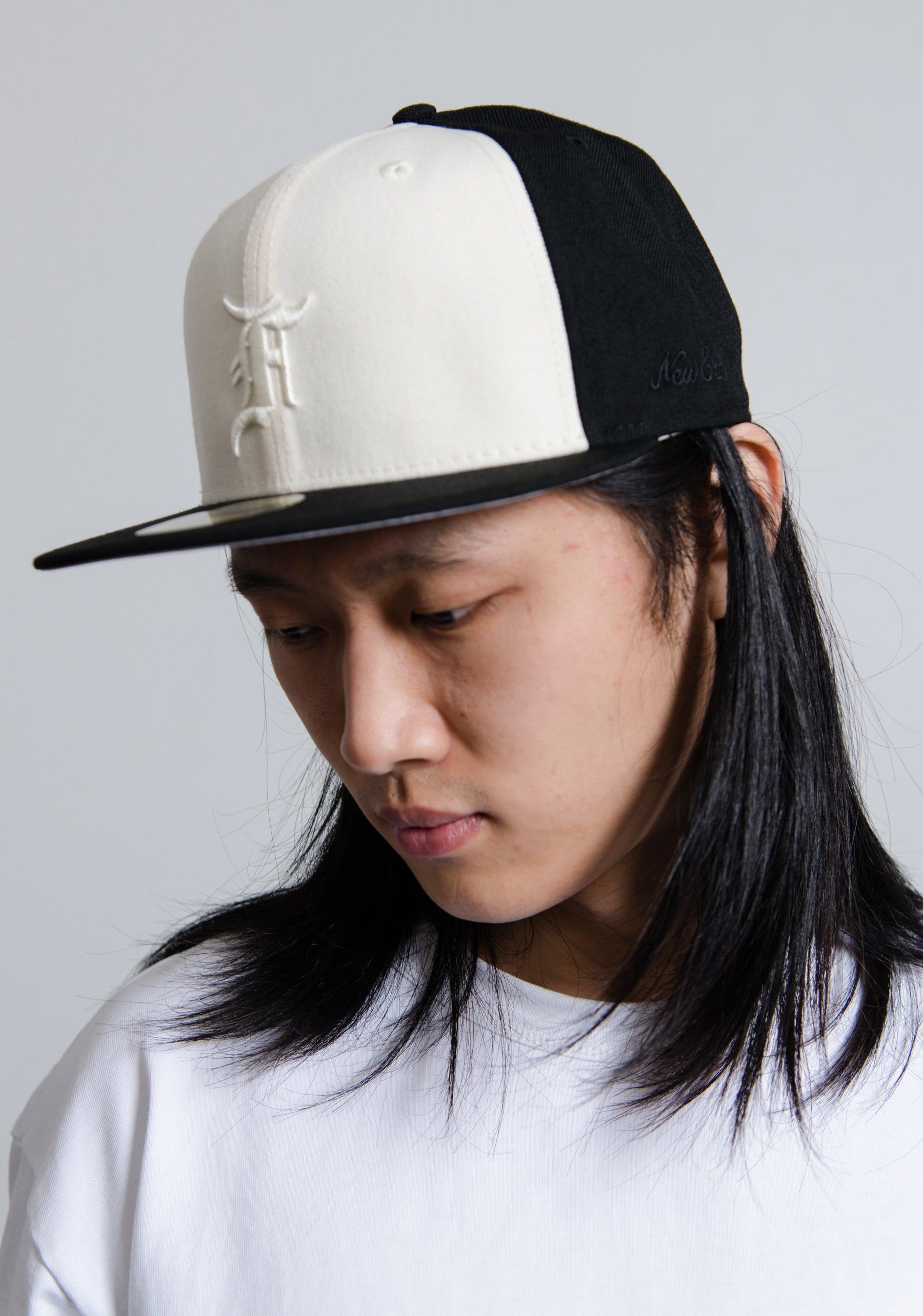 Essentials 59FIFTY Fitted Cap Black/Wine Cork sold by Nomad product image thumbnail 2