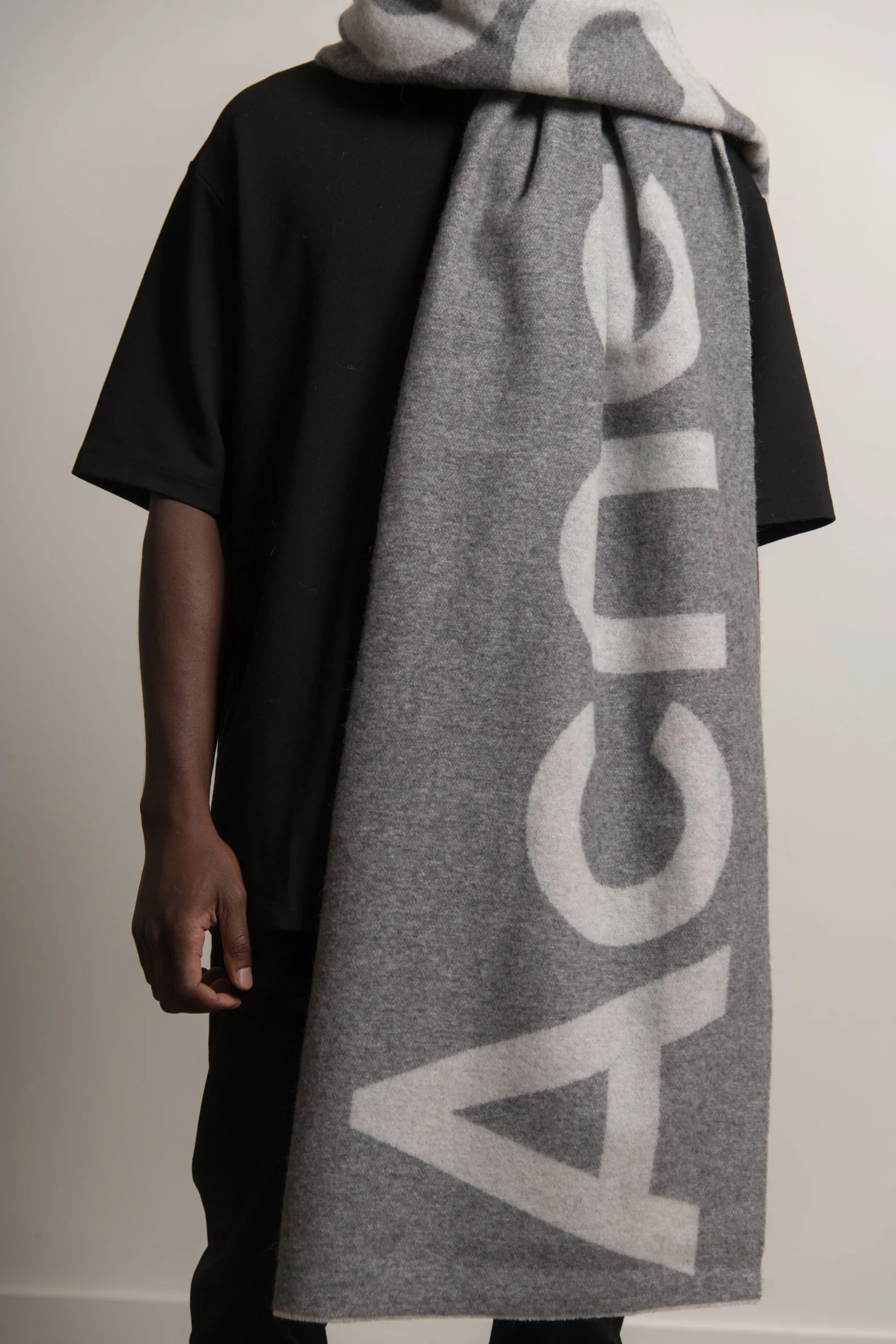 Double-Faced Wool Scarf Grey SCAR000125 sold by Nomad product image thumbnail 4