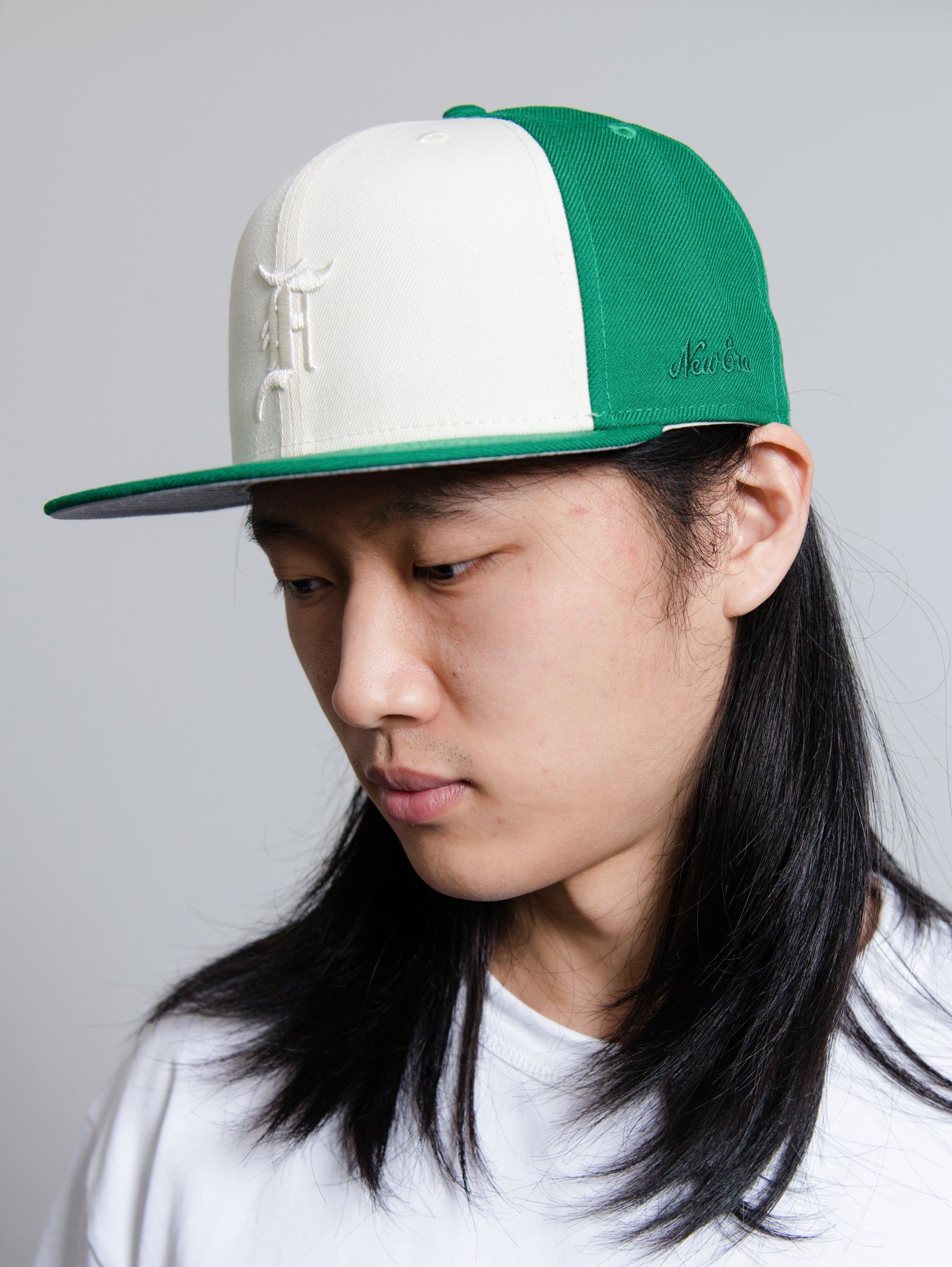 Essentials 59FIFTY Fitted Cap Kelly Green/Wine Cork sold by Nomad product image thumbnail 2