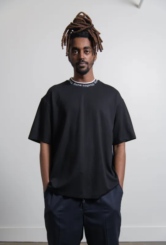 Logo Mock Neck Tee Black/White TSHI000243 made by Acne Studios