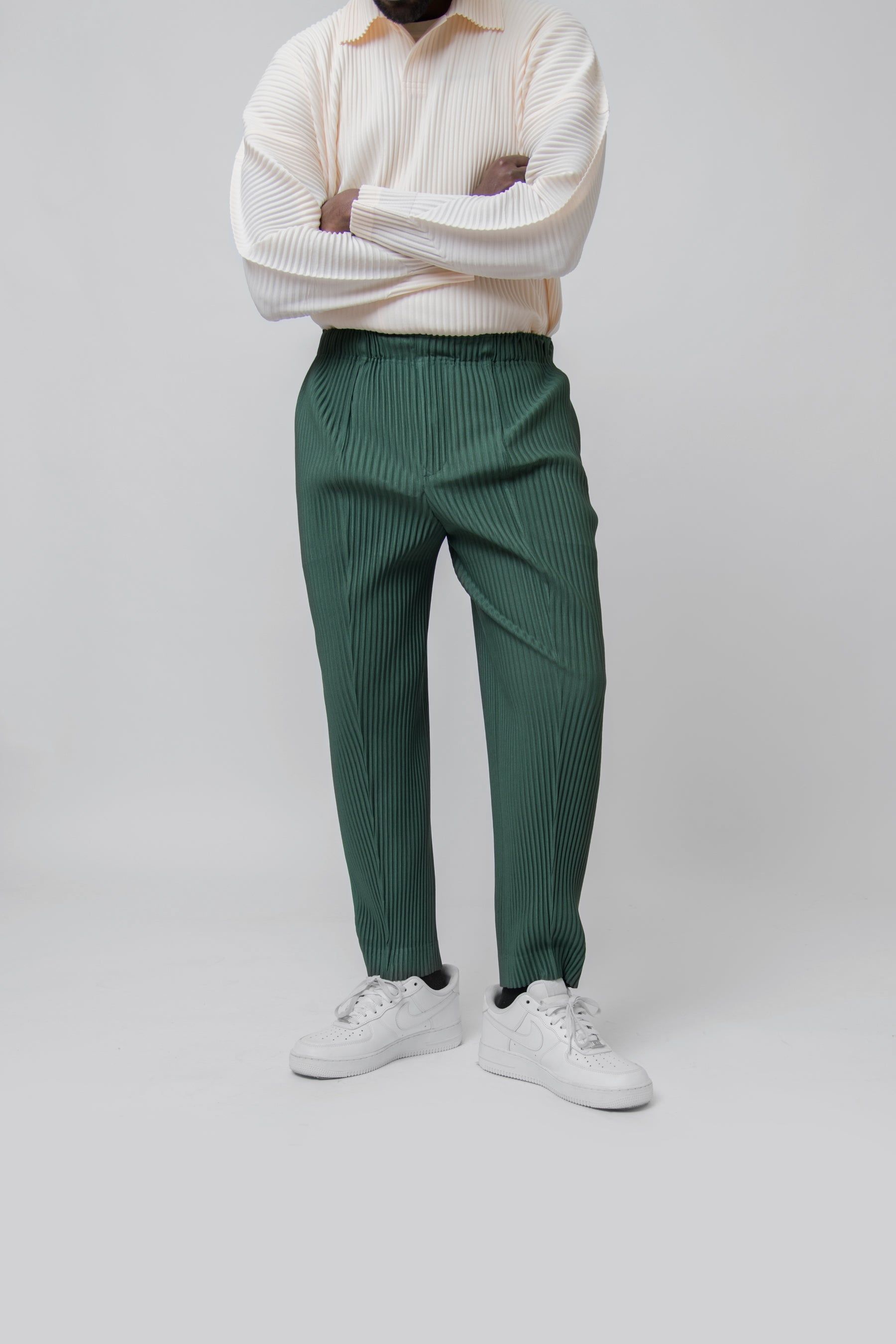 Pleats Bottoms 1 Trouser Bush Green JF126-66 sold by Nomad