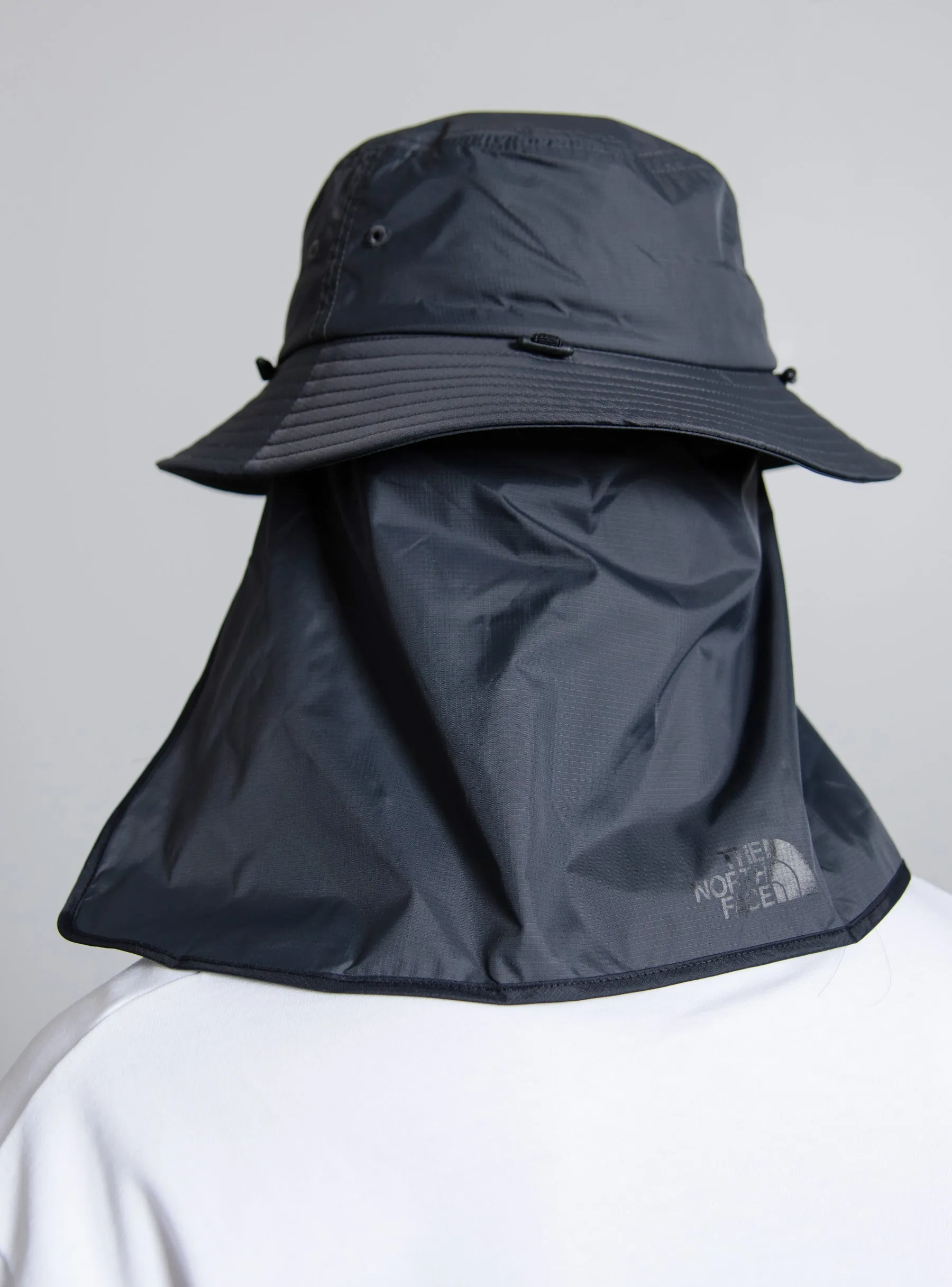 Flyweight Bucket Hat Asphalt Grey/TNF Black 5FXDMN8 sold by Nomad product image thumbnail 4
