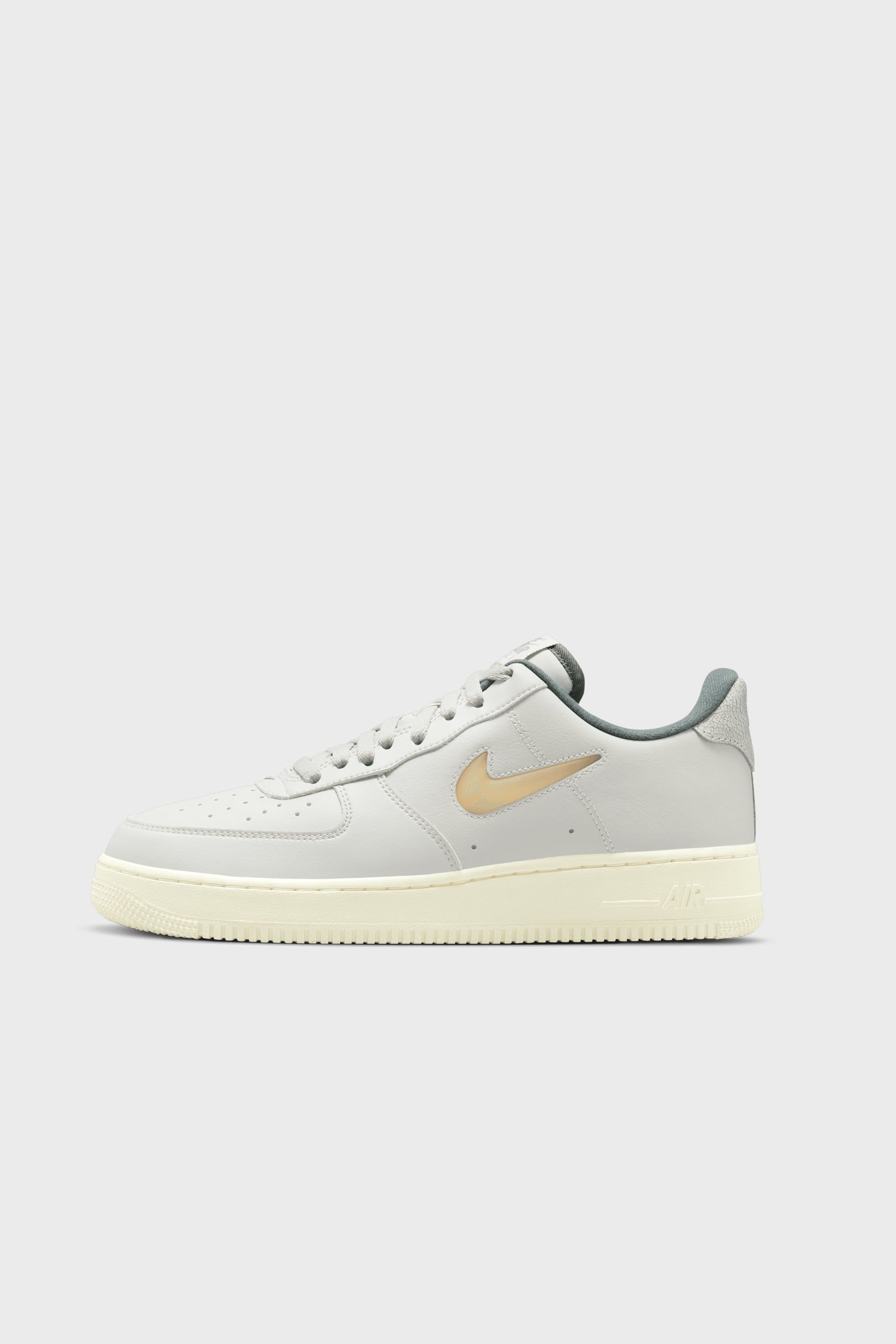 Air Force 1 '07 Light Bone/Pale Vanilla DC8894-001 sold by Nomad