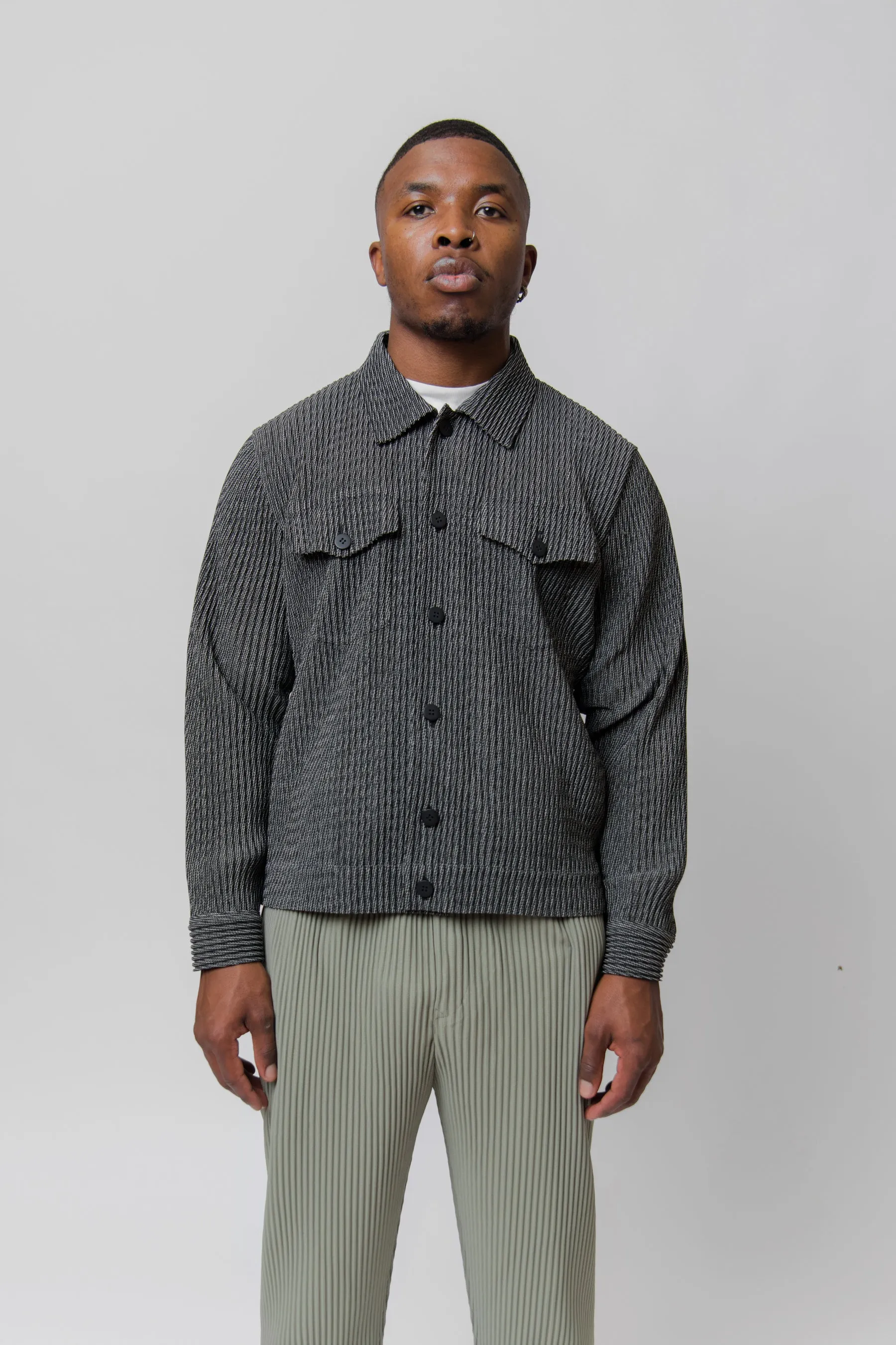 Zipper Chain Pleated Jacket Black JC161-15 sold by Nomad product image thumbnail 3