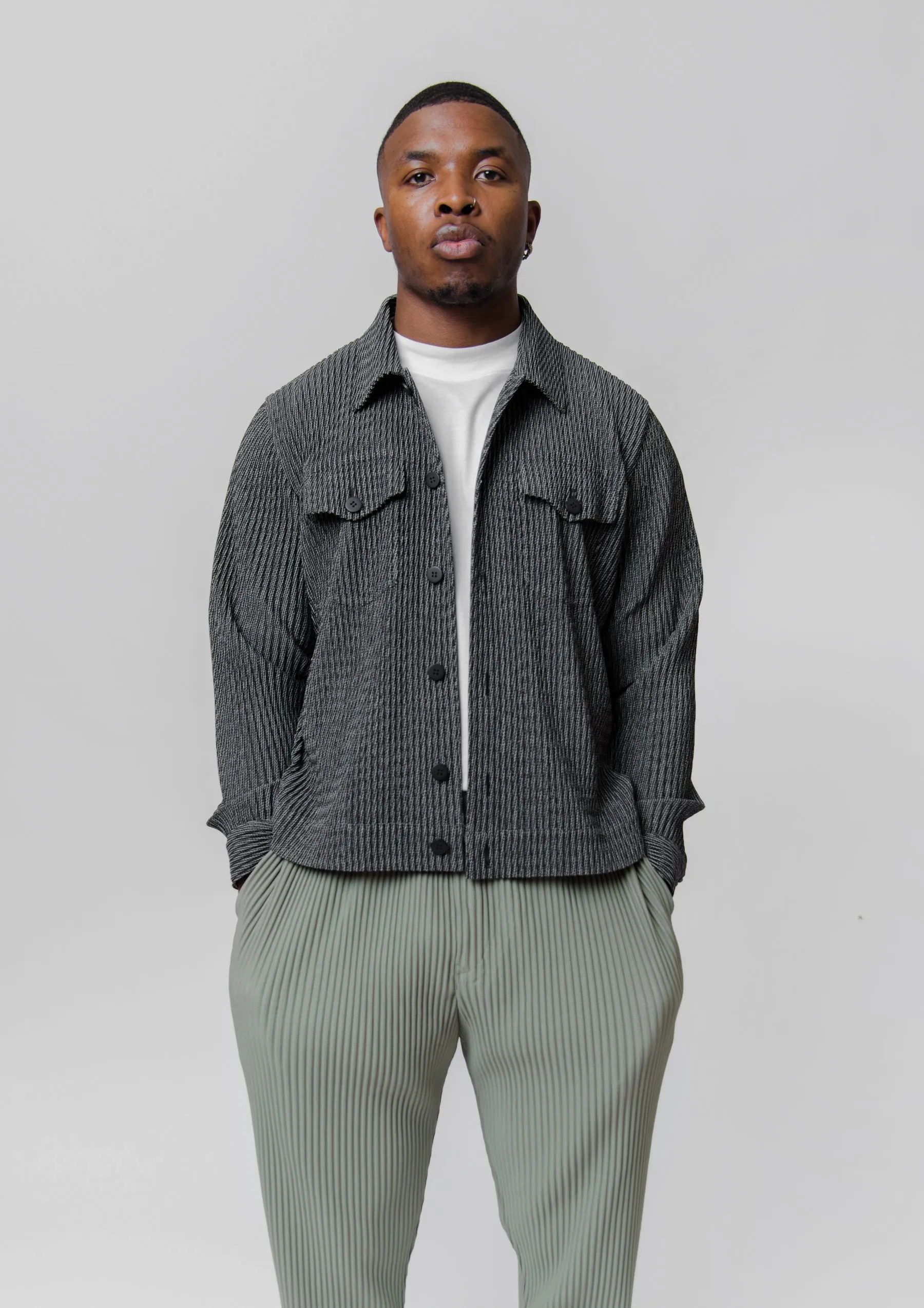 Zipper Chain Pleated Jacket Black JC161-15 sold by Nomad